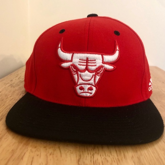 adidas Other - NWOT tags red adidas Chicago Bulls flexfit hat!